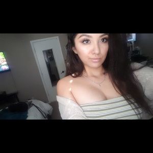 Meet your Posher, Marissa